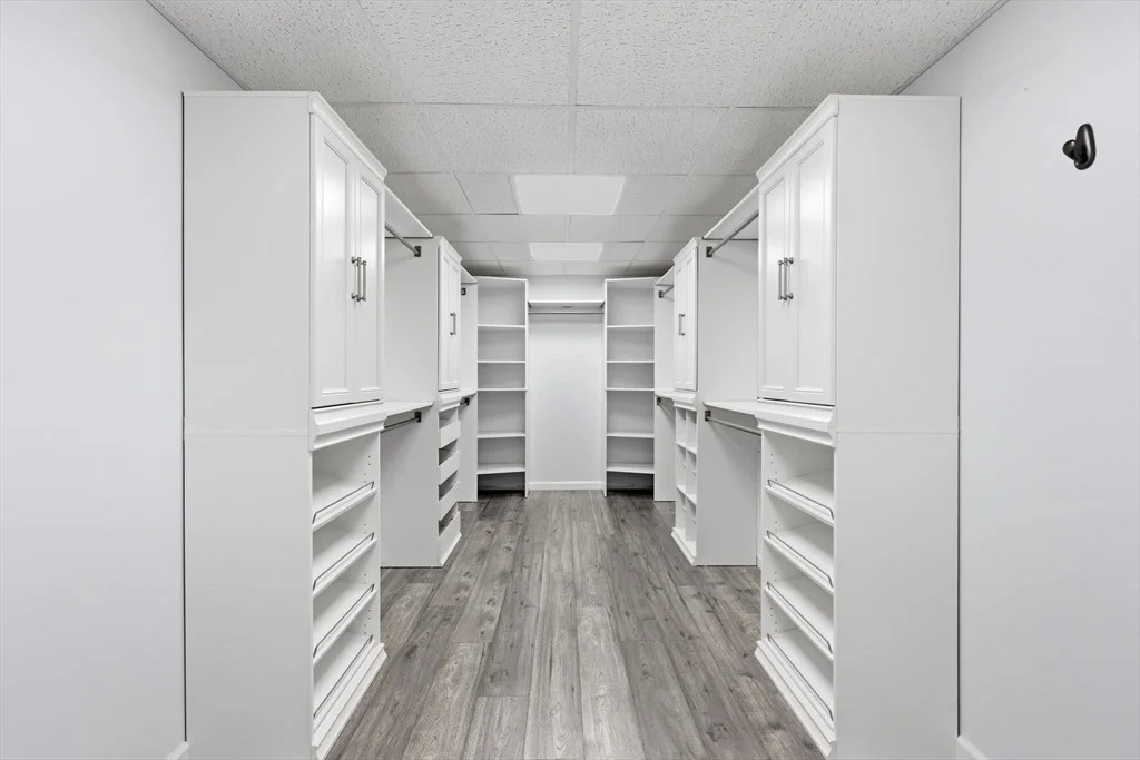 Photo of 270 Barton Ave
