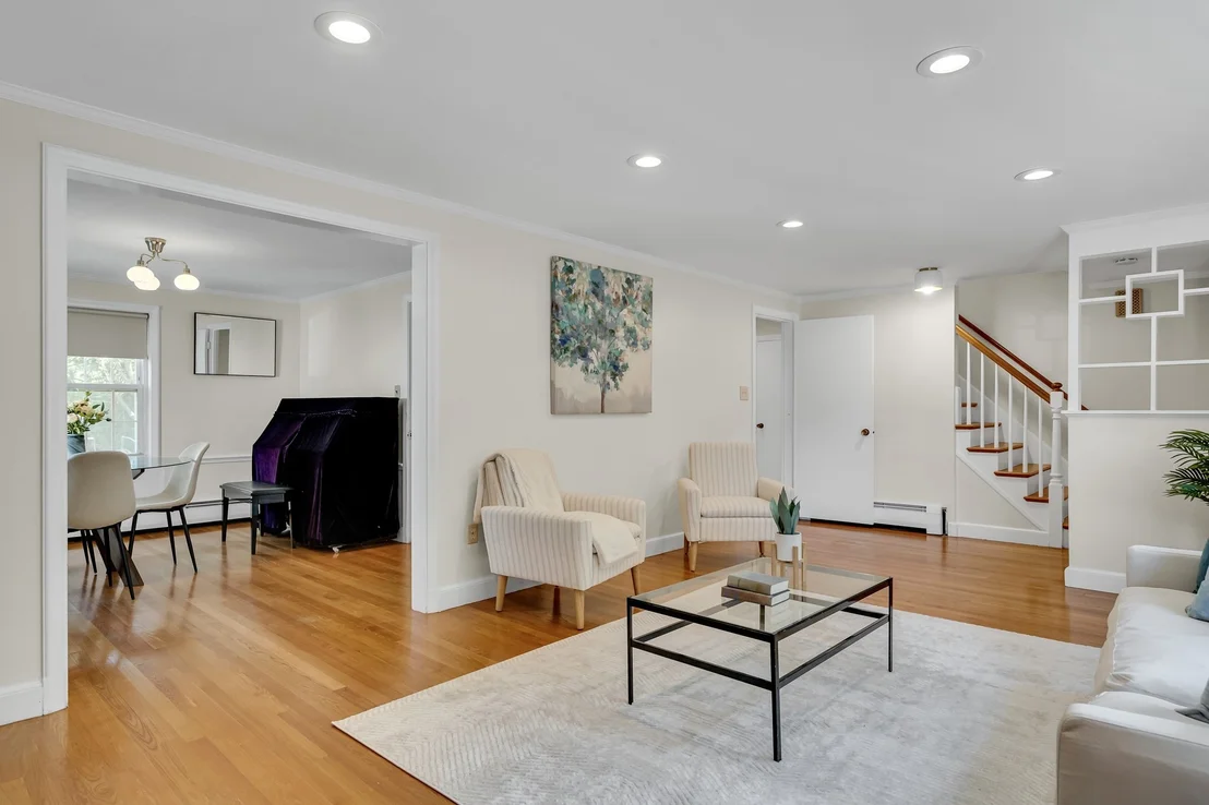 Photo of 33 Stowecroft Rd