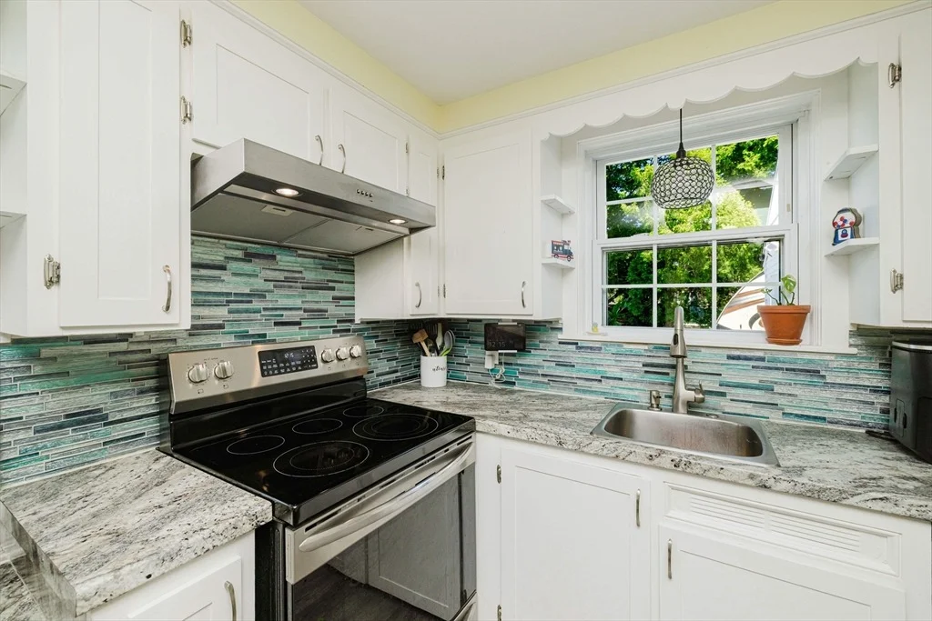 Photo of 1472 Wampanoag Trl