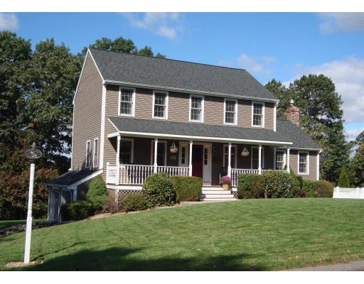 Photo of 37 Highland View Dr