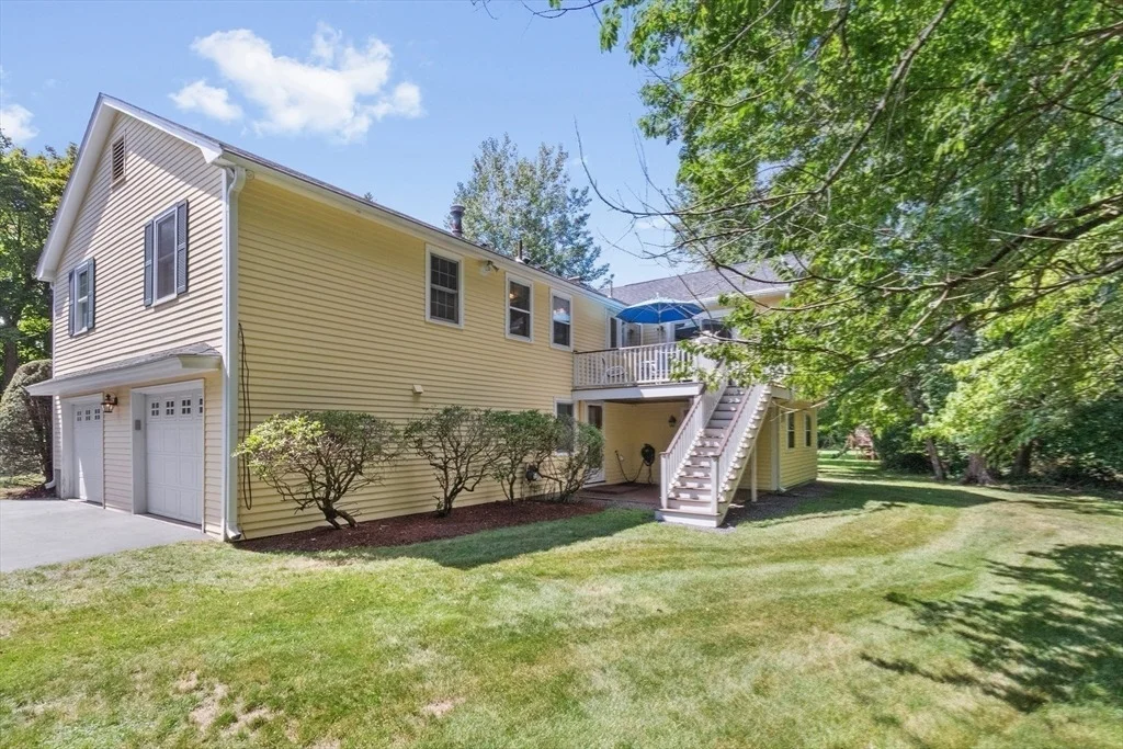 Photo of 20 Village Cir