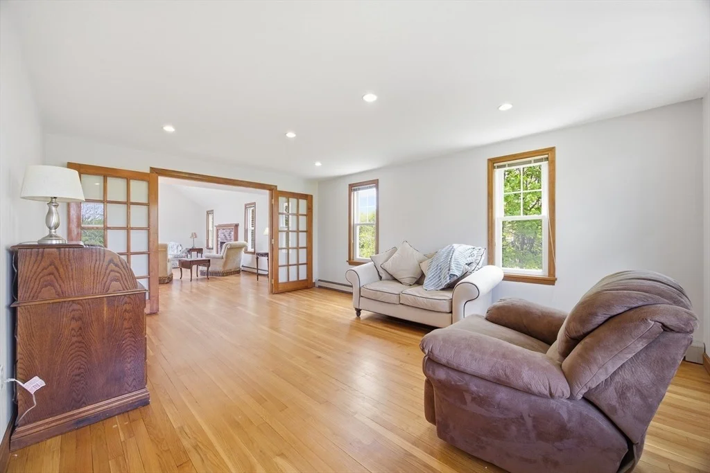 Photo of 50 Harborview Rd