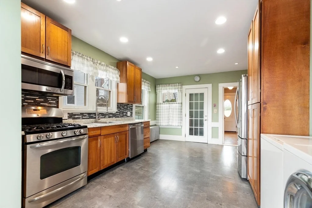 Photo of 108 Pine Grove Avenue
