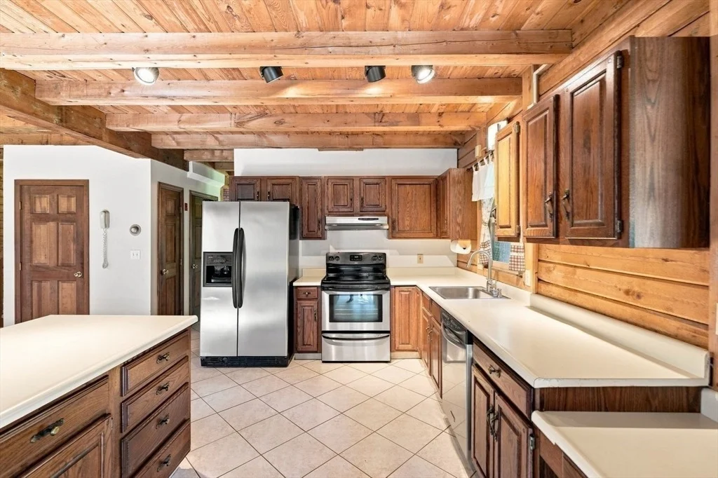 Photo of 100 Pine St
