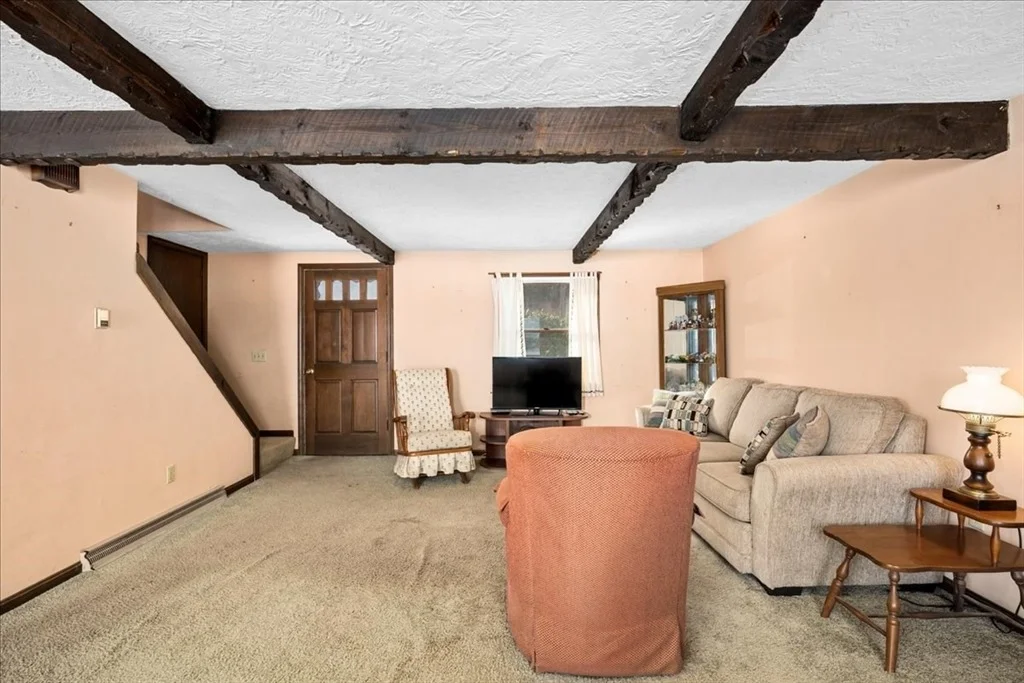 Photo of 51 Fairview Dr