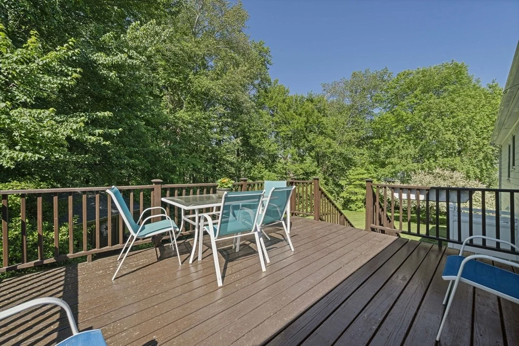 Photo of 1 Carpenter Ln