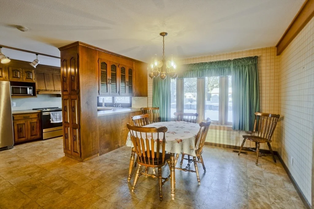 Photo of 119 Oakridge St.