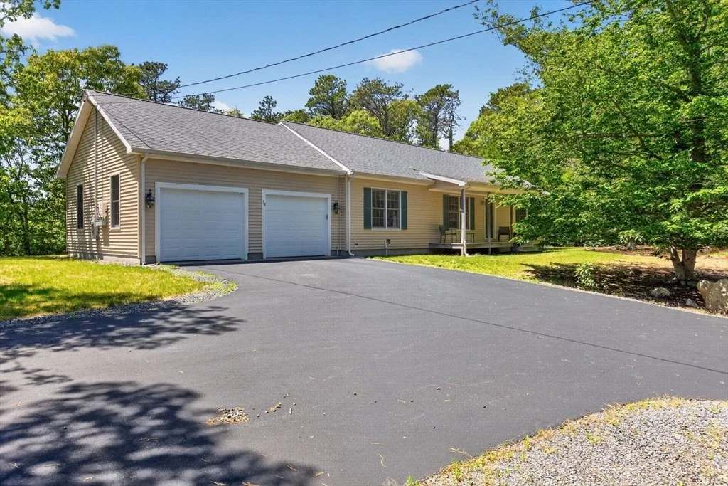 Photo of 98 Leland Rd