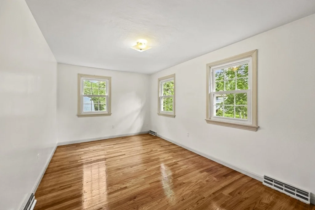 Photo of 92 Morningside Dr