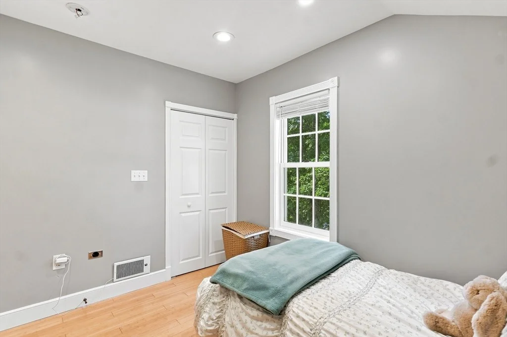 Photo of 16 Wenham Street