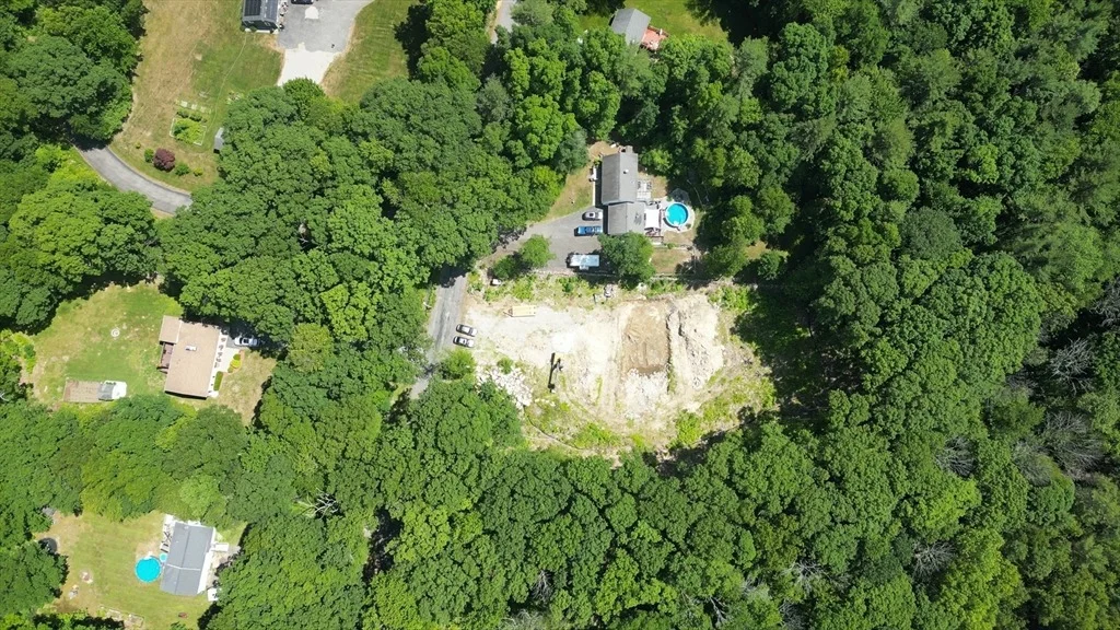 Photo of 24 Conlin Rd