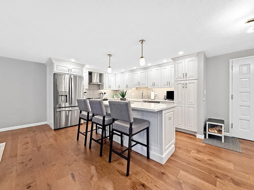 Photo of Unit 302 at 9 Broadway
