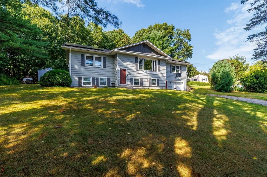 Photo of 6 Hadley Path