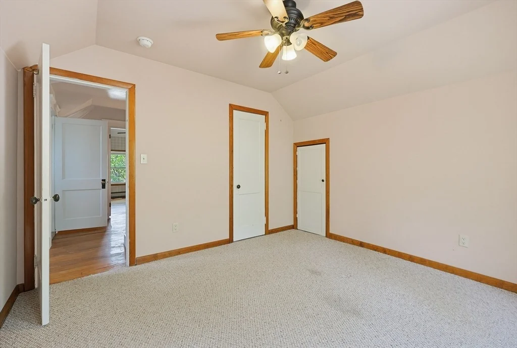 Photo of 640 Pulaski Blvd