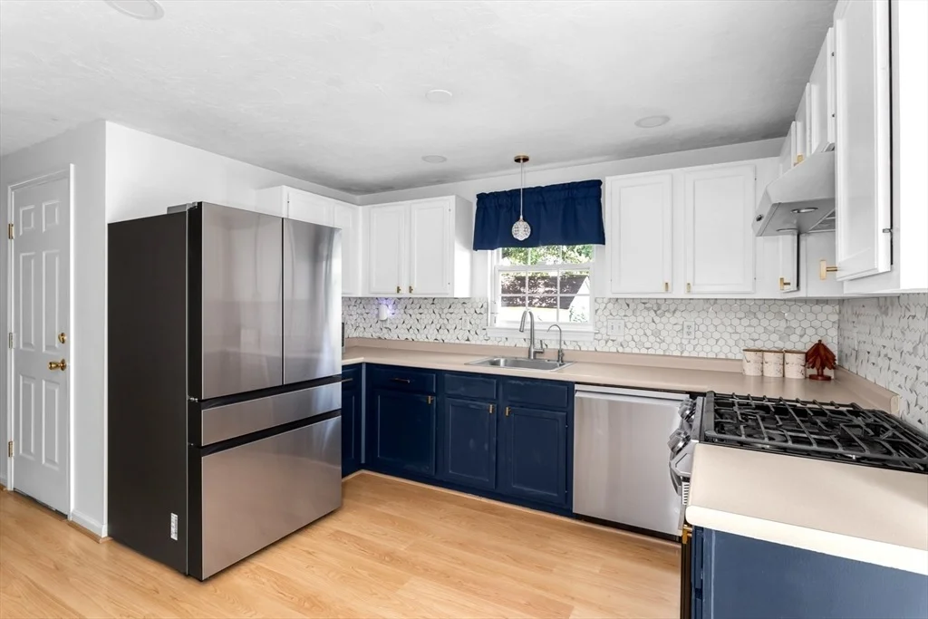 Photo of 49 Palomino Dr