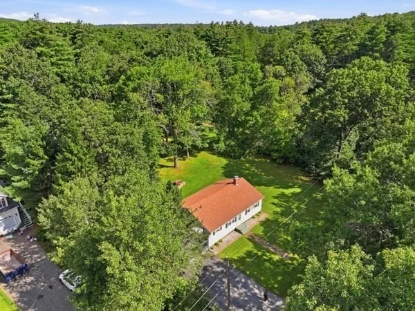 Photo of 42 Lakeview Dr