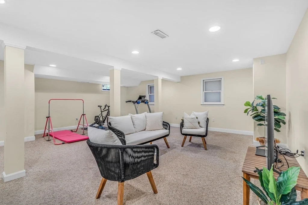 Photo of 13 Bridle Path