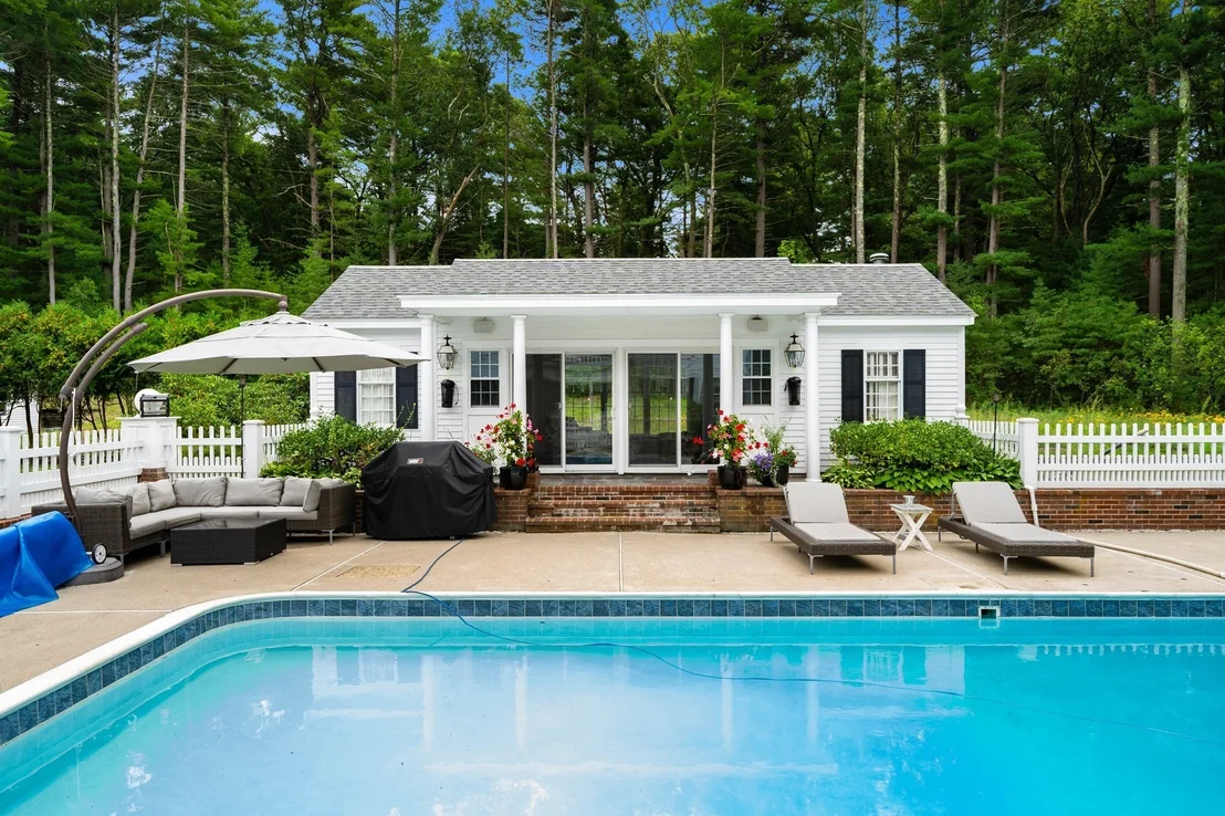 Photo of 28 Pineswamp Rd