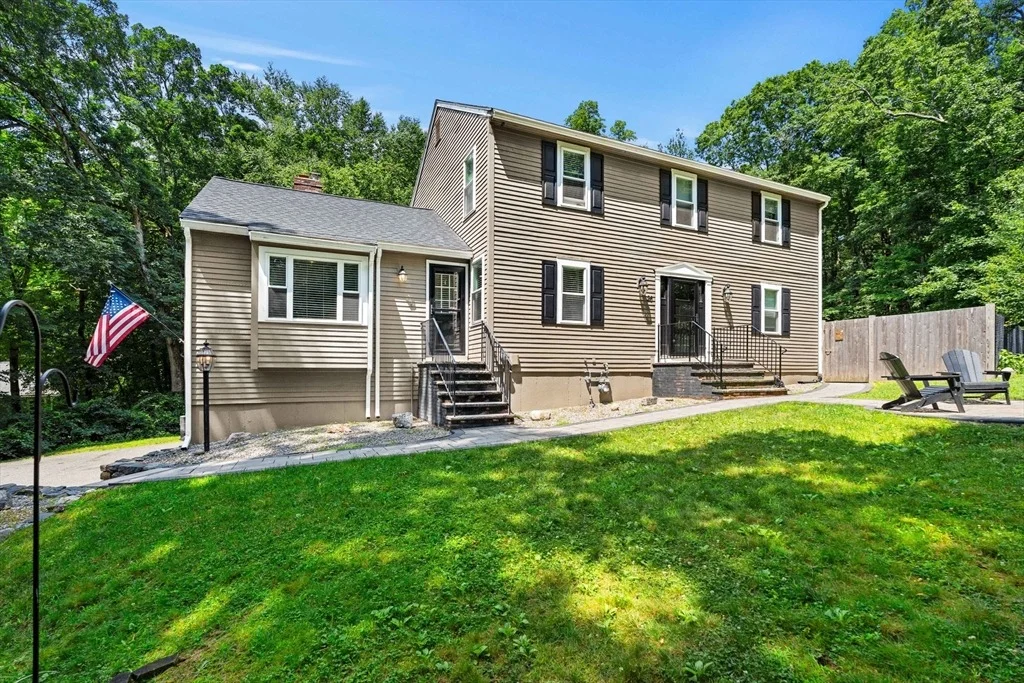 Photo of 26 Parsonage Hill Rd