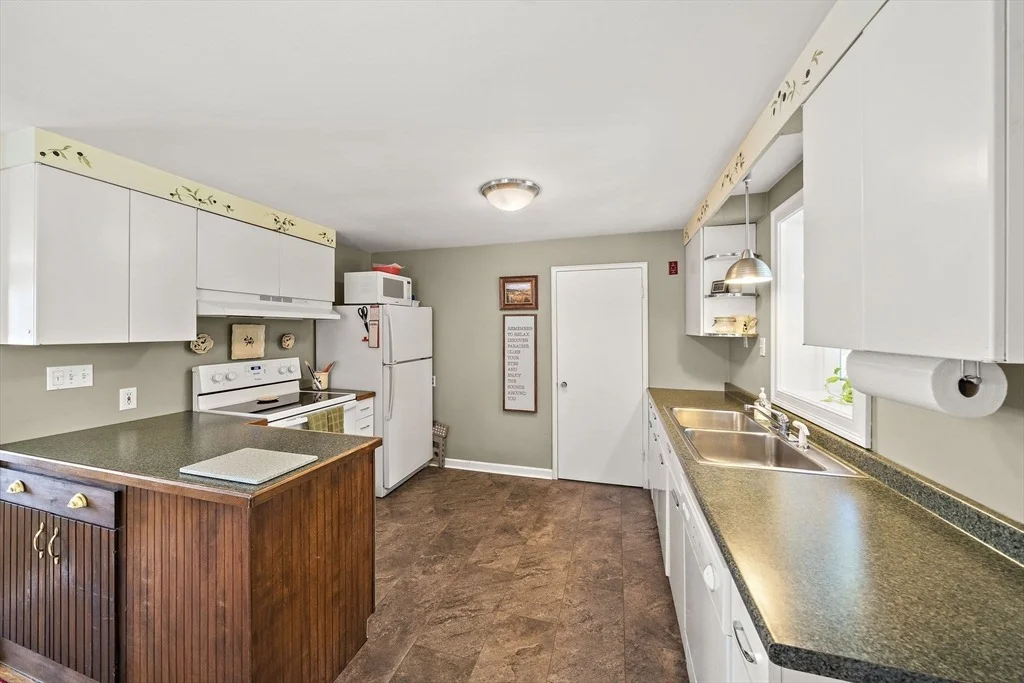 Photo of 12 Dix Rd