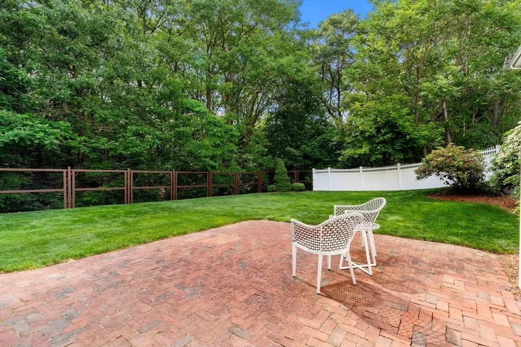 Photo of 41 Fairway Drive