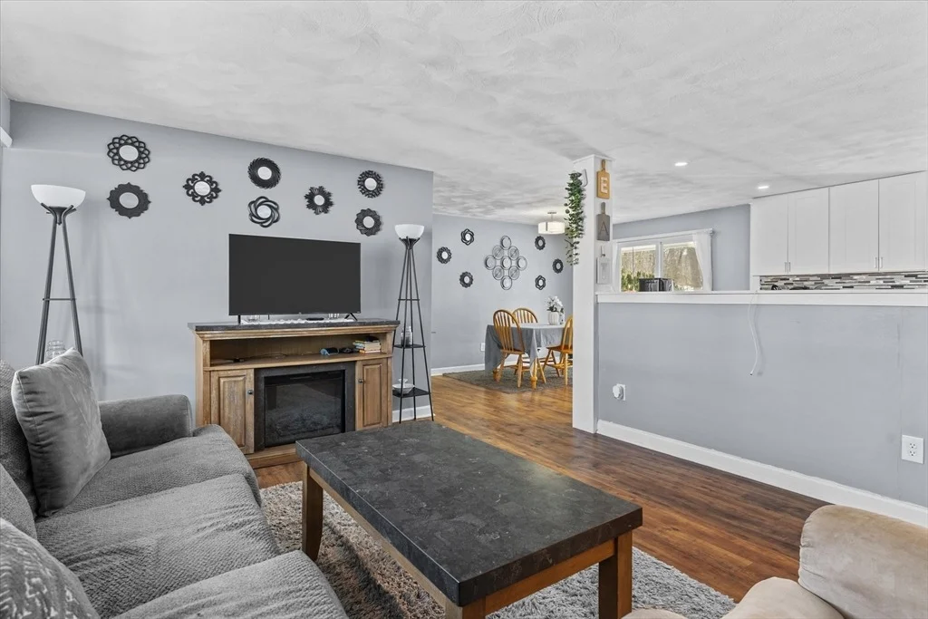 Photo of 11 Scott Dr