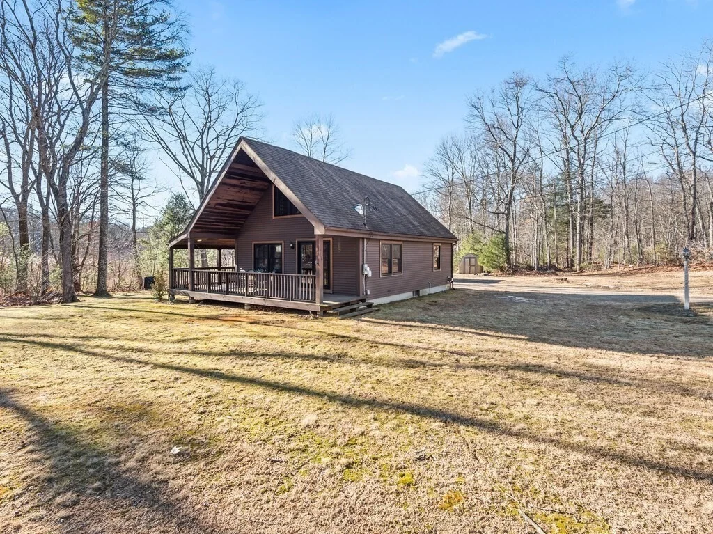 Photo of 281 Warren Rd