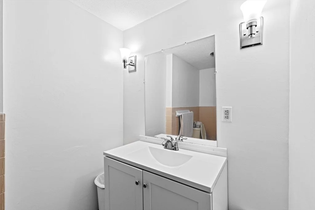 Photo of 87 Deborah Road