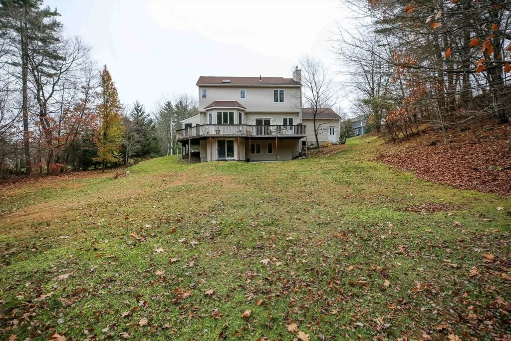 Photo of 51 Sheffield Dr