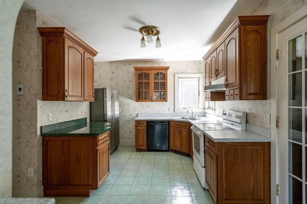 Photo of 7 Kent Cir