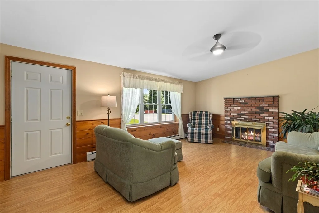 Photo of 51 Point St