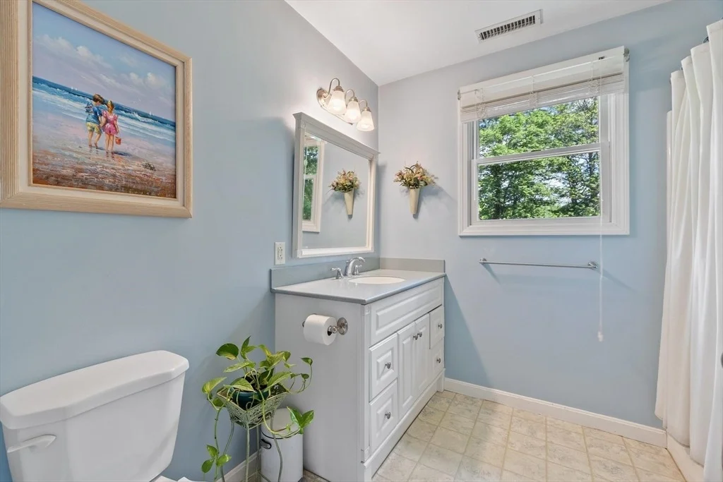 Photo of 107 Maple Rd
