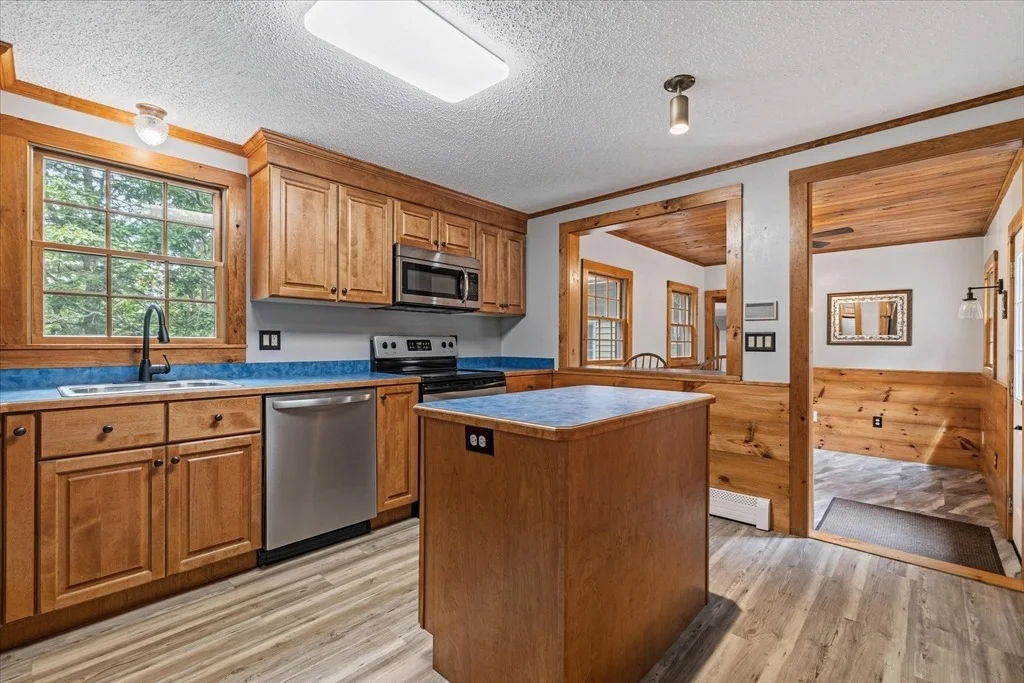 Photo of 481 Hubbardston Rd