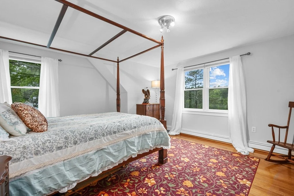 Photo of 35 Bayshore Dr