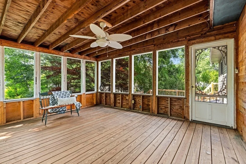 Photo of 89 W Meadow Rd
