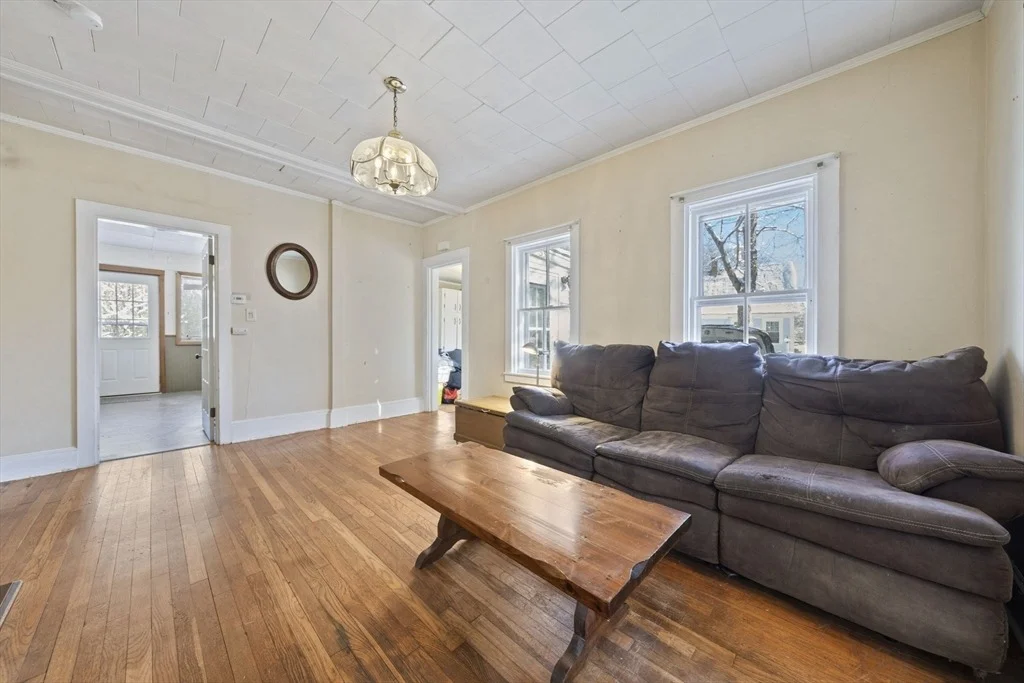 Photo of 535 Webster Street