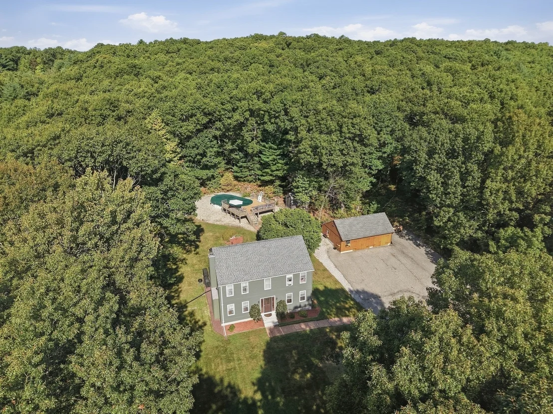 Photo of 10 Flaxfield Road