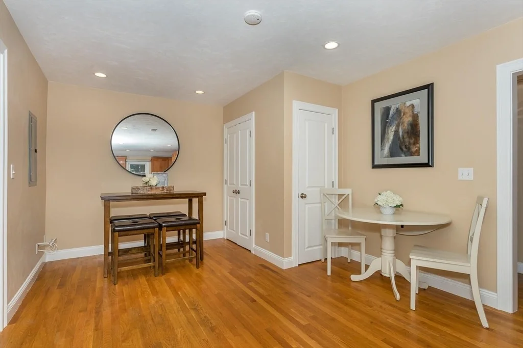 Photo of 264 Pleasant Street