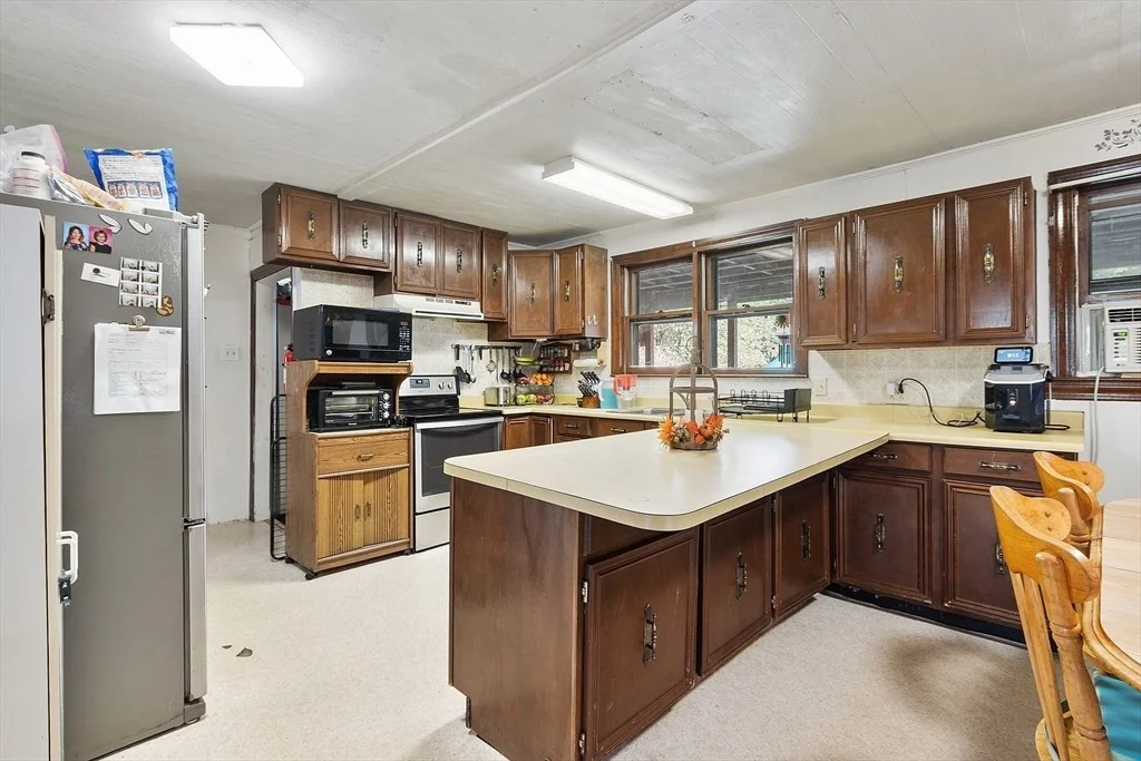 Photo of 708 Templeton Rd