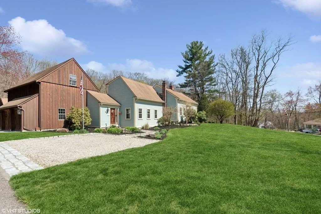 Photo of 82 Chestnut Hill Rd