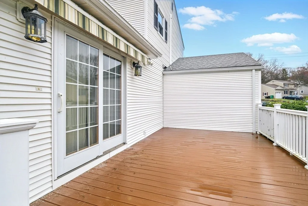 Photo of 48 Longwood Dr