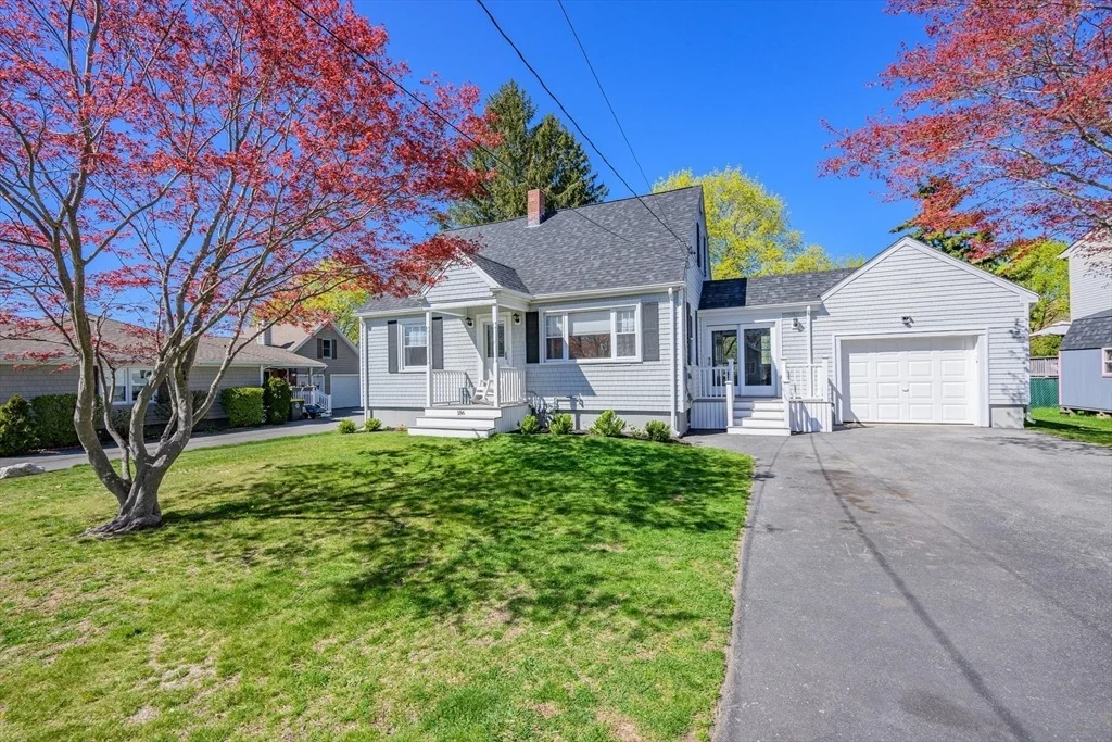 Photo of 186 Compos St