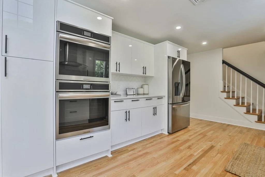 Photo of 576 Grove St