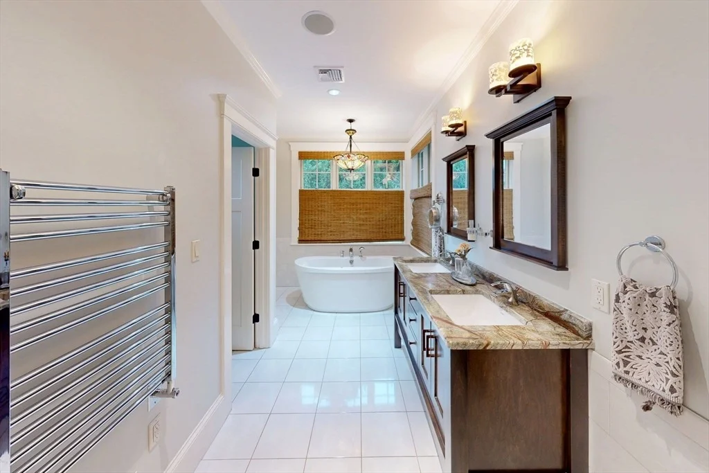Photo of 24 Whitehall Cir