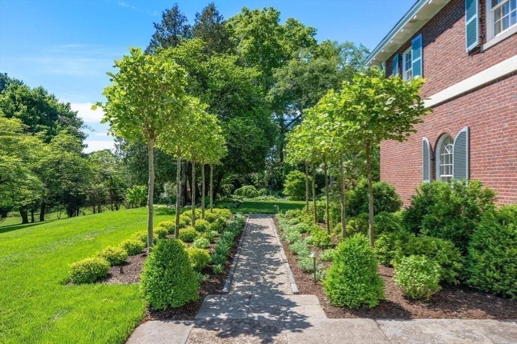 Photo of 15 Farm Street