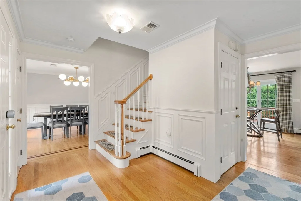 Photo of 35 Whitney Avenue