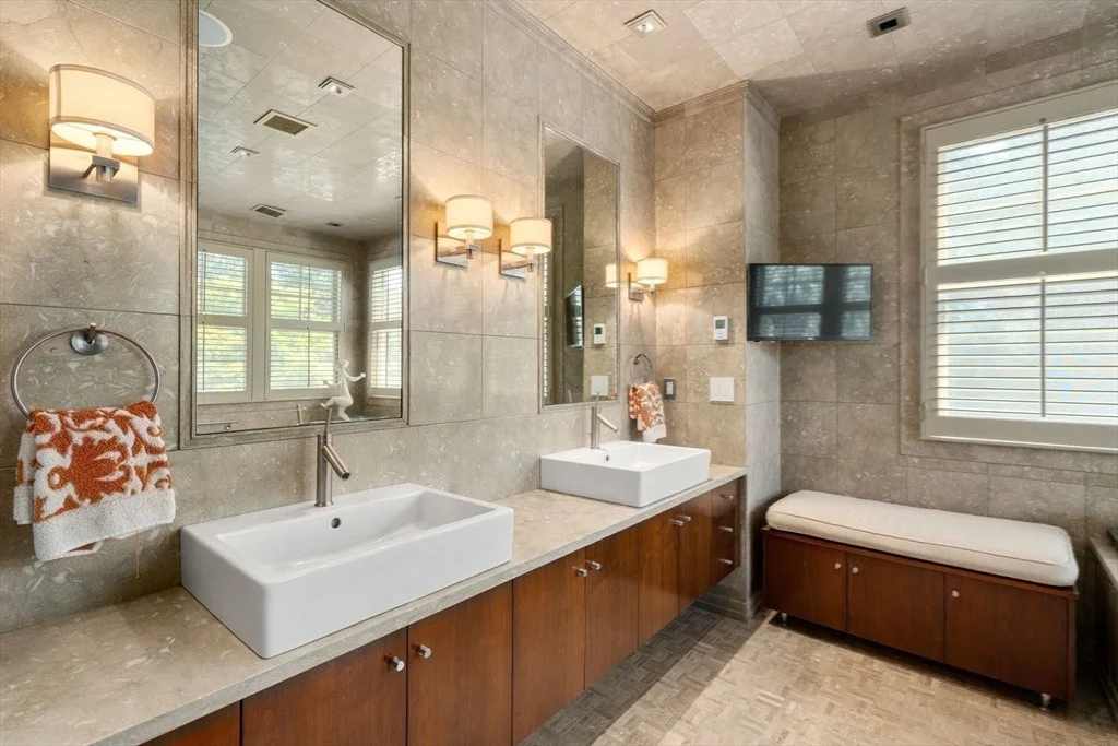 Photo of 9 Stonegate Dr