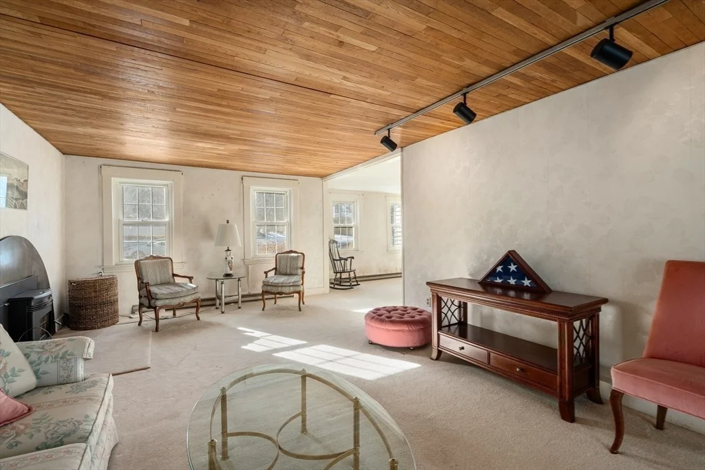 Photo of 122 Forest St