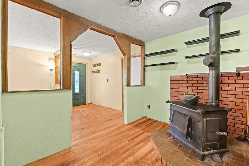 Photo of 98 Glen Echo Blvd