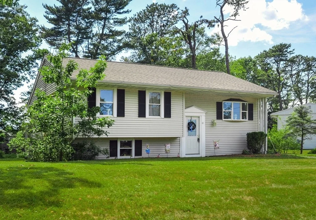 Photo of 43 Chandler Dr